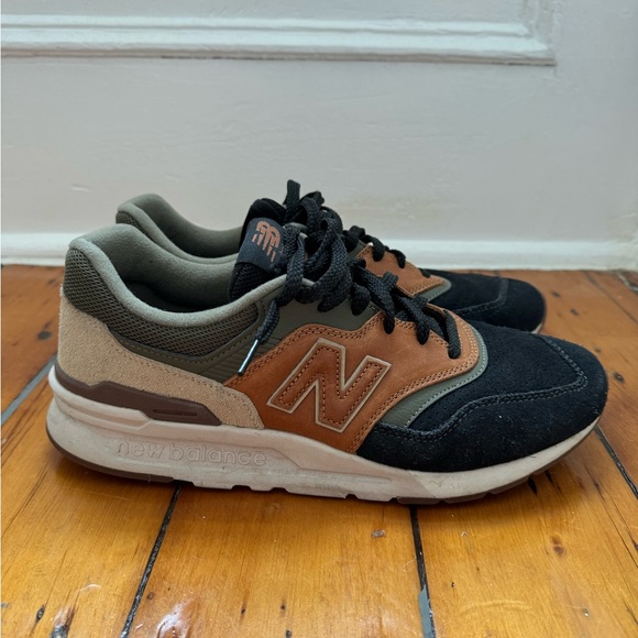 LIKE NEW Men’s New Balance 997h Workwear, Size 9 - Picture 5 of 6